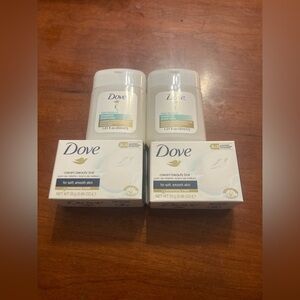 4/$25 Dove Beauty Bar & Dove daily moisture shampoo hotel size set.